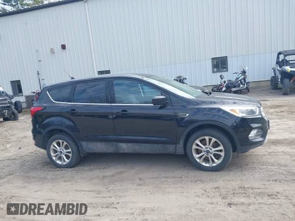 2019 Ford Escape SE with VIN 1FMCU9GD9KUA66116, listed as a IAAI auction lot 42070604 with 98,777 mi miles. Bid and sale history available at carsss.com. Image 13.