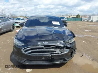 2020 Ford Fusion SE with VIN 3FA6P0LU1LR164100, listed as a IAAI auction lot 41859480 with Not provided miles and . Bid and sale history available at DreamBid. Image 13.