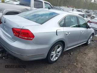 2015 Volkswagen Passat Sport с VIN 1VWBT7A35FC050110, выставлен на аукционе IAAI как лот 41937257 с пробегом 113 396 миль миль и . История ставок и продаж доступна на DreamBid. Изображение 4.