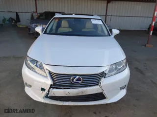 2013 Lexus ES 300h Hybrid with VIN JTHBW1GG1D2029614, listed as a IAAI auction lot 41657061 with 270,807 mi miles. Bid and sale history available at carsss.com. Image 12.