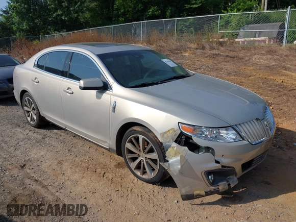 2009 Lincoln MKS z VIN 1LNHM93R69G618199, wystawiony jako IAAI lot #42459906 z przebiegiem 240 521 mil mil oraz . Historia ofert i sprzedaży dostępna na DreamBid. Obrazek 6.