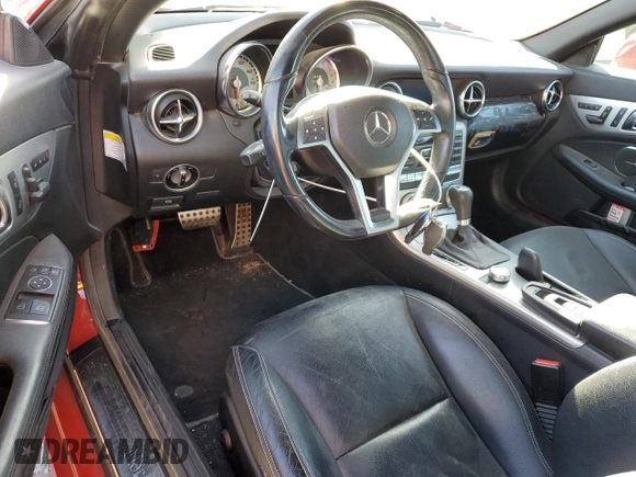 2012 Mercedes-Benz SLK 250 z VIN WDDPK4HA3CF037080, wystawiony jako Copart lot #87970195 z przebiegiem 132 263 mil mil oraz Czysty tytuł • Clean title. Historia ofert i sprzedaży dostępna na DreamBid. Obrazek 8.