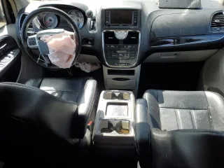 2014 Chrysler Town & Country Touring with VIN 2C4RC1BG5ER168521, listed as a Copart auction lot 50629915 with 125,134 mi miles and Clean Title. Bid and sale history available at carsss.com. Image 8.