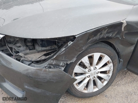 2015 Honda Accord Sedan EX-L with VIN 1HGCR2F87FA046067, listed as a IAAI auction lot 41630888 with 178,560 mi miles. Bid and sale history available at carsss.com. Image 6.
