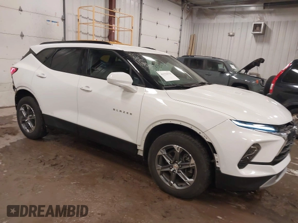 2024 Chevrolet Blazer LT with VIN 3GNKBCR42RS160923, listed as a IAAI auction lot 41556918 with 13,819 mi miles and . Bid and sale history available at DreamBid. Image 1.