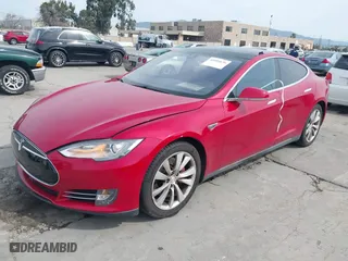 2014 Tesla Model S P85D with VIN 5YJSA1H29EFP63449, listed as a IAAI auction lot 41695676 with 167,841 mi miles. Bid and sale history available at carsss.com. Image 19.