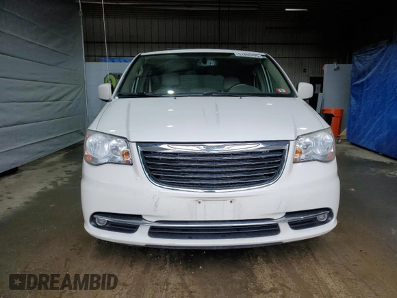 2013 Chrysler Town & Country Touring with VIN 2C4RC1BG2DR662544, listed as a Copart auction lot 51892495 with 98,199 mi miles and Salvage Title. Bid and sale history available at DreamBid. Image 5.