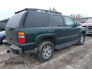 2002 Chevrolet Tahoe Z71 with VIN 1GNEK13Z82R181919, listed as a IAAI auction lot 41903548 with 375,453 mi miles. Bid and sale history available at carsss.com. Image 4.