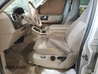 2005 Ford Expedition Special Service with VIN 1FMPU16555LA44783, listed as a Copart auction lot 87174384 with 277,798 mi miles and Salvage Title. Bid and sale history available at carsss.com. Image 7.