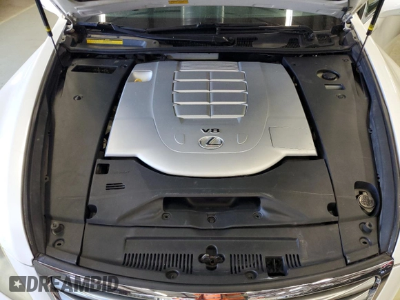2011 Lexus LS 460 with VIN JTHCL5EF7B5009281, listed as a Copart auction lot 62846505 with 200,372 mi miles and Clean title. Bid and sale history available at DreamBid. Image 11.