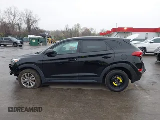 2018 Hyundai Tucson SE with VIN KM8J23A48JU794382, listed as a IAAI auction lot 41947971 with 69,615 mi miles. Bid and sale history available at carsss.com. Image 15.