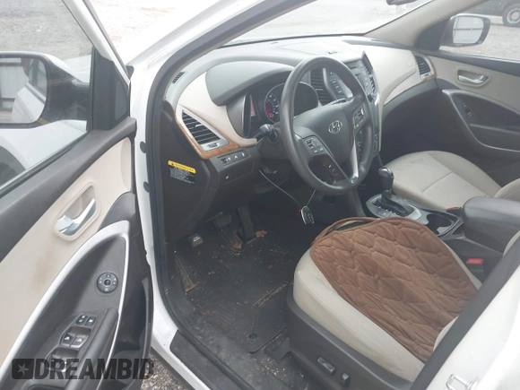 2016 Hyundai Santa Fe z VIN 5XYZU3LB0GG345673, wystawiony jako IAAI lot #42290297 z przebiegiem 75 701 mil mil oraz . Historia ofert i sprzedaży dostępna na DreamBid. Obrazek 18.