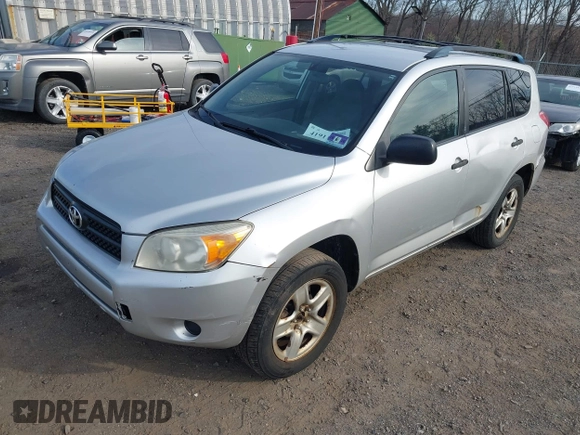 2007 Toyota RAV4 with VIN JTMBD33V675063719, listed as a IAAI auction lot 41911407 with 170,217 mi miles. Bid and sale history available at carsss.com. Image 2.