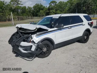 2018 Ford Police Interceptor Utility with VIN 1FM5K8AR7JGC42722, listed as a Copart auction lot 47022975 with 98,052 mi miles and Salvage Title. Bid and sale history available at carsss.com. Image 1.
