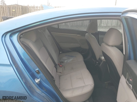 2018 Hyundai Elantra SEL with VIN 5NPD84LF8JH313285, listed as a IAAI auction lot 41817646 with 85,322 mi miles. Bid and sale history available at carsss.com. Image 8.