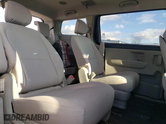 2019 Kia Sedona EX with VIN KNDMB5C13K6535725, listed as a Copart auction lot 82519594 with 57,129 mi miles and Salvage Title. Bid and sale history available at DreamBid. Image 11.