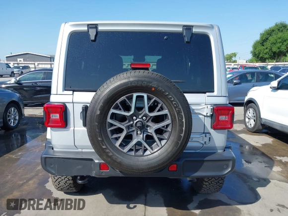 2024 Jeep Wrangler Sahara with VIN 1C4PJXEN7RW103564, listed as a IAAI auction lot 41997651 with 16,529 mi miles and . Bid and sale history available at carsss.com. Image 17.