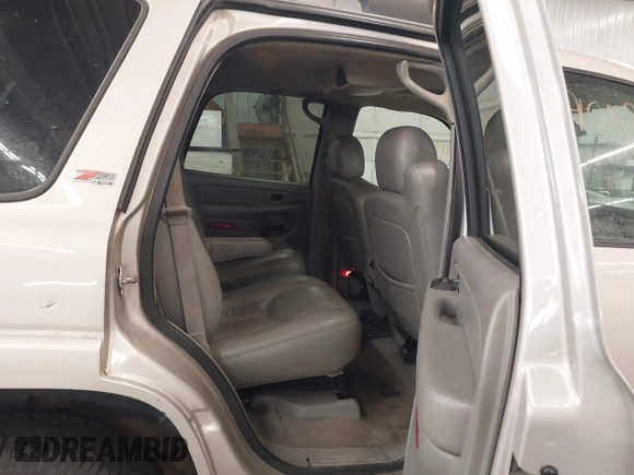 2006 Chevrolet Tahoe Z71 with VIN 1GNEK13T66R122708, listed as a IAAI auction lot 41990595 with 174,787 mi miles and . Bid and sale history available at DreamBid. Image 8.