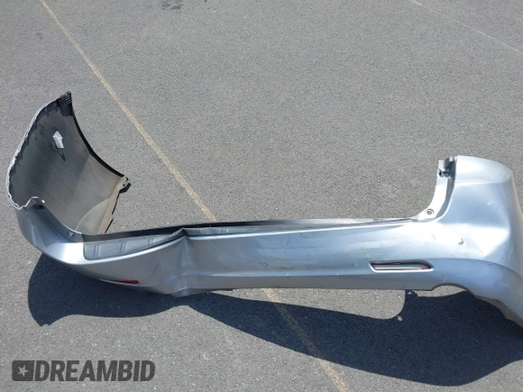 2020 Toyota Sienna LE Auto Access Seat с VIN 5TDKZ3DC0LS052900, выставлен на аукционе IAAI как лот 41940962 с пробегом 70 095 миль миль и . История ставок и продаж доступна на DreamBid. Изображение 12.