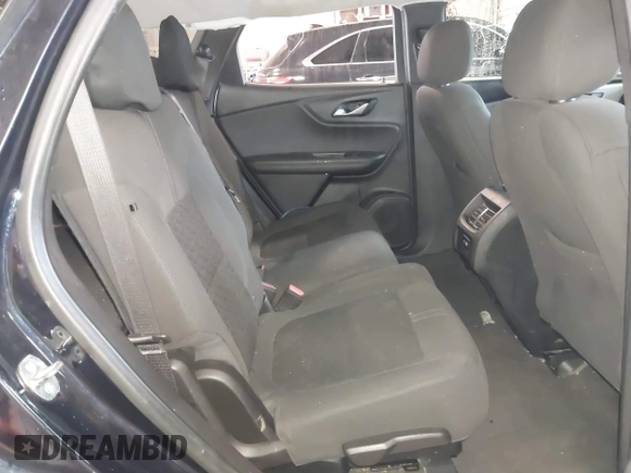 2020 Chevrolet Blazer LT z VIN 3GNKBHRS6LS705072, wystawiony jako IAAI lot #40759187 z przebiegiem 135 999 mil mil oraz . Historia ofert i sprzedaży dostępna na DreamBid. Obrazek 8.