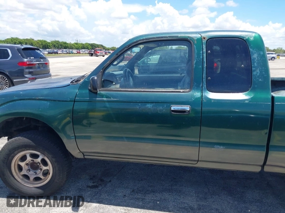 1999 Toyota Tacoma PreRunner with VIN 4TASM92N4XZ499378, listed as a IAAI auction lot 42490826 with 258,603 mi miles and . Bid and sale history available at DreamBid. Image 13.
