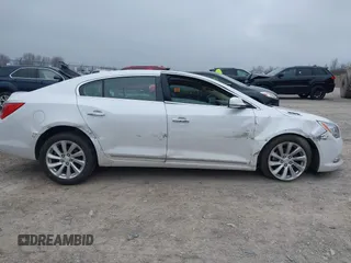 2015 Buick LaCrosse Leather with VIN 1G4GB5G36FF182472, listed as a IAAI auction lot 41938997 with 86,955 mi miles. Bid and sale history available at carsss.com. Image 14.