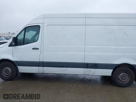 2020 Mercedes-Benz Sprinter Cargo with VIN W1W4ECHY2LT042904, listed as a IAAI auction lot 41567553 with 218,889 mi miles and . Bid and sale history available at carsss.com. Image 15.