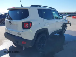 2023 Jeep Renegade Altitude z VIN ZACNJDE12PPP41358, wystawiony jako IAAI lot #40905494 z przebiegiem 4 102 mil mil oraz . Historia ofert i sprzedaży dostępna na DreamBid. Obrazek 4.