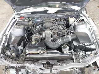2007 Ford Mustang Deluxe with VIN 1ZVFT84N075276744, listed as a IAAI auction lot 41559826 with 145,129 mi miles and . Bid and sale history available at carsss.com. Image 10.