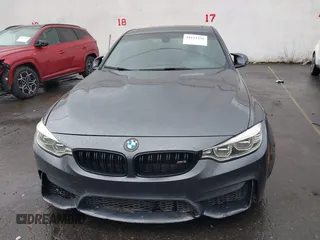 2018 BMW M3 z VIN WBS8M9C50J5J80290, wystawiony jako IAAI lot #41621436 z przebiegiem 90 308 mil mil oraz . Historia ofert i sprzedaży dostępna na DreamBid. Obrazek 6.