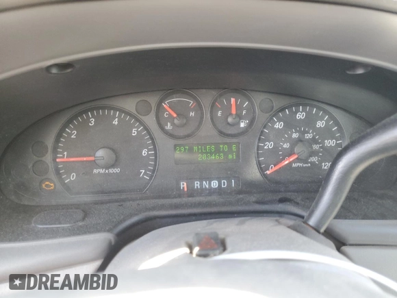2005 Ford Taurus SE with VIN 1FAFP53U25A303516, listed as a Copart auction lot 63250505 with 203,463 mi miles and Salvage title. Bid and sale history available at DreamBid. Image 9.