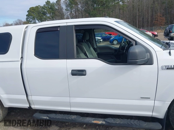 2017 Ford F-150 XL z VIN 1FTEX1CG3HKC91769, wystawiony jako IAAI lot #41191472 z przebiegiem 113 897 mil mil oraz . Historia ofert i sprzedaży dostępna na DreamBid. Obrazek 13.