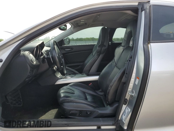2005 Mazda RX-8 z VIN JM1FE17N650156229, wystawiony jako Copart lot #56708575 z przebiegiem Nie podano mil oraz Czysty tytuł • Clean title. Historia ofert i sprzedaży dostępna na DreamBid. Obrazek 7.