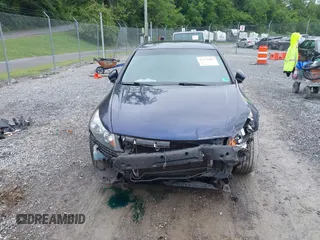 2011 Honda Accord EX-L с VIN 1HGCP3F82BA028596, выставлен на аукционе IAAI как лот 42371882 с пробегом 189 173 миль миль и . История ставок и продаж доступна на DreamBid. Изображение 12.