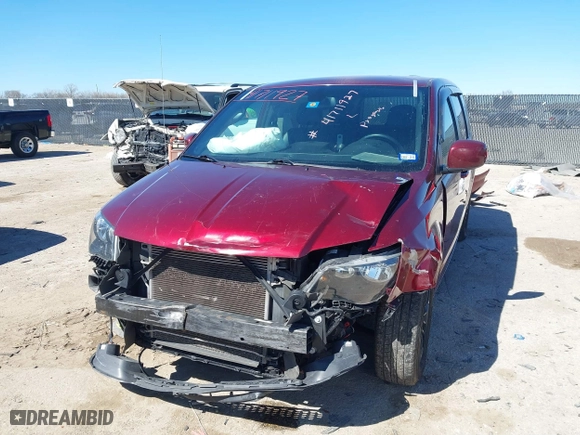 2019 Dodge Grand Caravan GT with VIN 2C4RDGEG1KR768718, listed as a IAAI auction lot 41711927 with 147,293 mi miles. Bid and sale history available at carsss.com. Image 17.