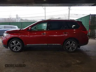2019 Nissan Pathfinder S z VIN 5N1DR2MM5KC592248, wystawiony jako IAAI lot #41913415 z przebiegiem 83 024 mil mil oraz . Historia ofert i sprzedaży dostępna na DreamBid. Obrazek 14.