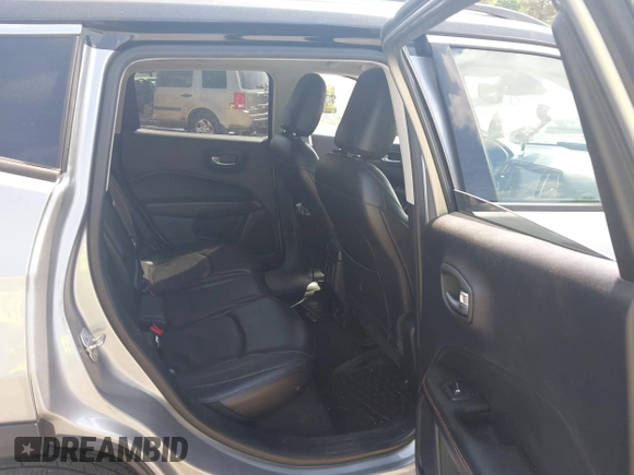 2018 Jeep Compass Limited с VIN 3C4NJDCB7JT210770, выставлен на аукционе IAAI как лот 42076189 с пробегом 159 083 миль миль и . История ставок и продаж доступна на DreamBid. Изображение 8.