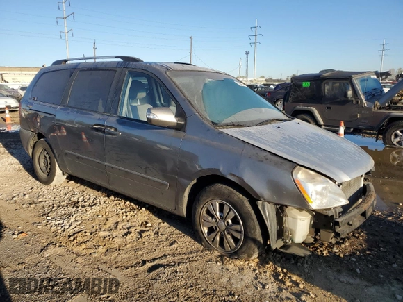 2011 Kia Sedona LX with VIN KNDMG4C72C6427193, listed as a Copart auction lot 75255274 with 350,936 mi miles and Salvage Title. Bid and sale history available at carsss.com. Image 4.