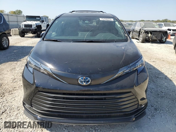 2024 Toyota Sienna LE with VIN 5TDCSKFC7RS130811, listed as a Copart auction lot 75768254 with 7,656 mi miles and Salvage Title. Bid and sale history available at carsss.com. Image 5.