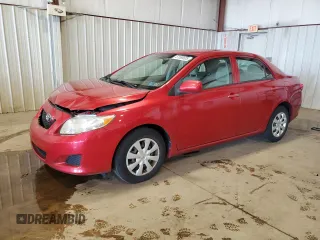 2010 Toyota Corolla z VIN 2T1BU4EE4AC521996, wystawiony jako Copart lot #61586605 z przebiegiem 157 842 mil mil oraz Szkoda całkowita • Salvage title. Historia ofert i sprzedaży dostępna na DreamBid. Obrazek 1.