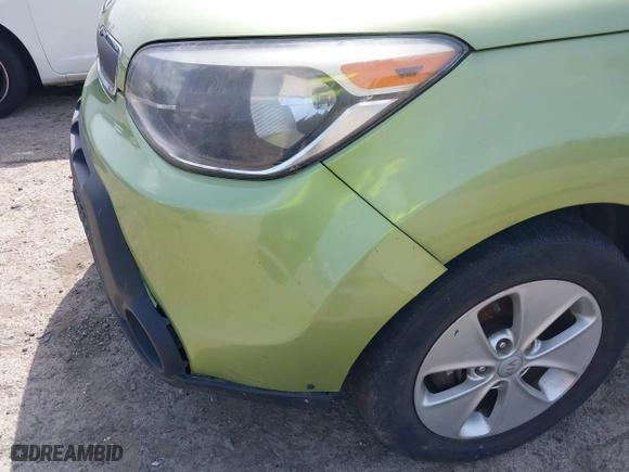 2015 Kia Soul with VIN KNDJN2A21F7792497, listed as a IAAI auction lot 42009828 with 1 mi miles. Bid and sale history available at carsss.com. Image 6.
