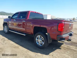 2015 Chevrolet Silverado 2500HD Built After Aug 14 High Country with VIN 1GC1KXEG1FF500025, listed as a IAAI auction lot 42042084 with 164,353 mi miles. Bid and sale history available at carsss.com. Image 3.
