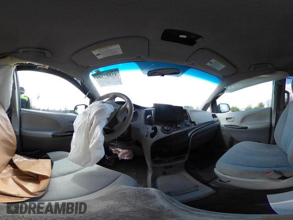 2014 Toyota Sienna L with VIN 5TDZK3DC4ES407928, listed as a IAAI auction lot 41887349 with 208,289 mi miles. Bid and sale history available at carsss.com. Image 20.