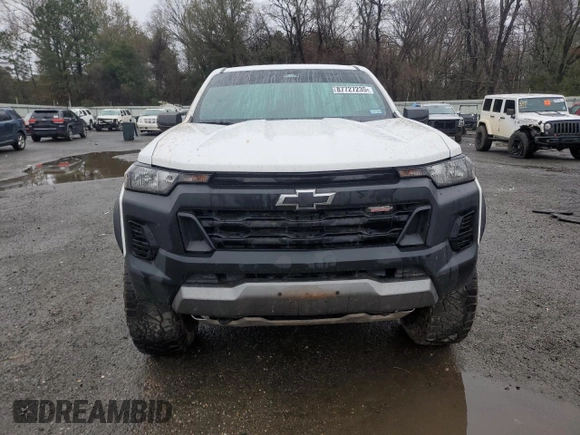 2023 Chevrolet Colorado 4WD Trail Boss with VIN 1GCPTEEK5P1255504, listed as a Copart auction lot 87727235 with 23,817 mi miles and Salvage Title. Bid and sale history available at carsss.com. Image 5.