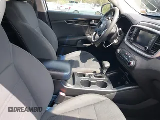 2019 Kia Sorento LX with VIN 5XYPG4A32KG551151, listed as a IAAI auction lot 41883260 with 126,600 mi miles and . Bid and sale history available at carsss.com. Image 5.
