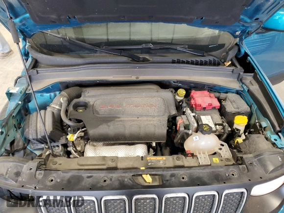 2020 Jeep Renegade Latitude with VIN ZACNJBBB9LPL91898, listed as a Copart auction lot 54888315 with 70,297 mi miles and Salvage title. Bid and sale history available at DreamBid. Image 12.