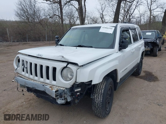 2014 Jeep Patriot Sport with VIN 1C4NJRBB9ED852112, listed as a IAAI auction lot 41886940 with 138,825 mi miles. Bid and sale history available at carsss.com. Image 16.