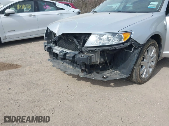 2012 Lincoln MKZ with VIN 3LNHL2GC3CR835015, listed as a IAAI auction lot 41835411 with 43,357 mi miles. Bid and sale history available at carsss.com. Image 6.