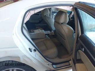 2008 Acura TL with VIN 19UUA66298A002363, listed as a IAAI auction lot 41669189 with 229,666 mi miles. Bid and sale history available at carsss.com. Image 8.