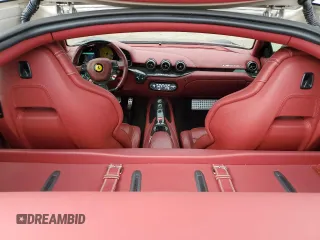 2014 Ferrari F12 z VIN ZFF74UFAXE0202704, wystawiony jako Copart lot #57329915 z przebiegiem 17 783 mil mil oraz Szkody całkowita. Historia ofert i sprzedaży dostępna na DreamBid. Obrazek 12.
